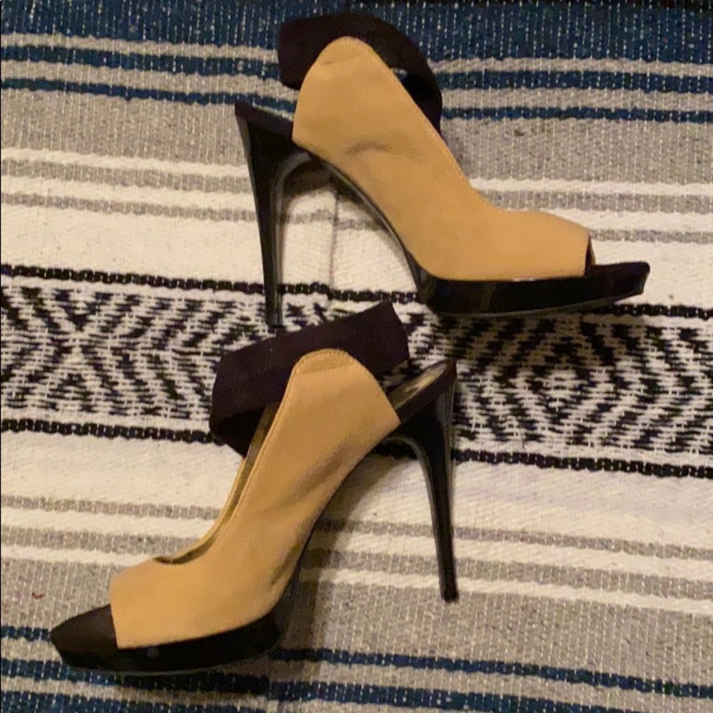 Carlos Santana Heels